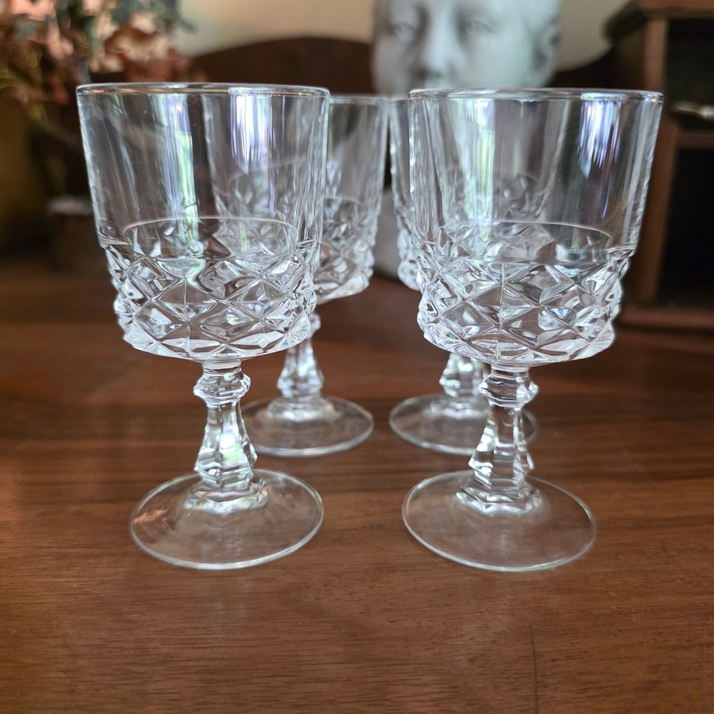 Vtg Cristal d'Arques Diamond Cut Crystal Cordial Glasses Set of 4 Faceted Stem